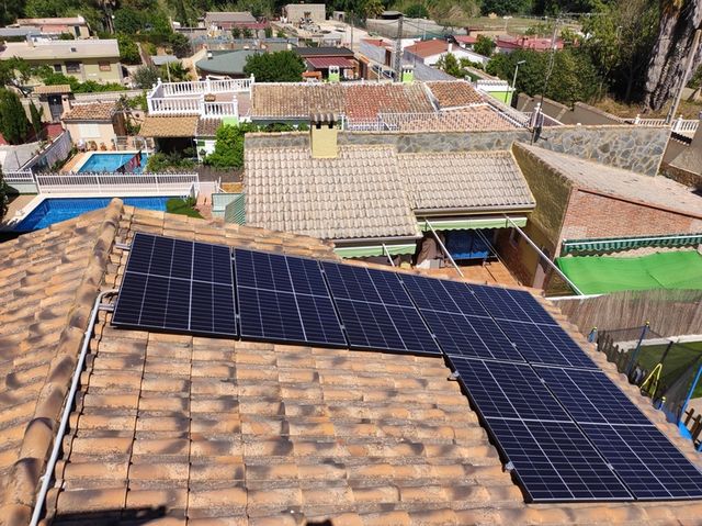 paneles solares en Ribarroja