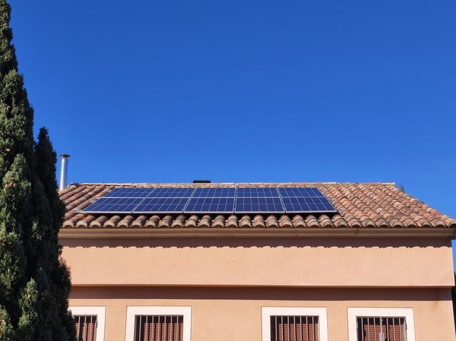 paneles solares en Moncada